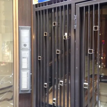 בית הארחה Bra 4*