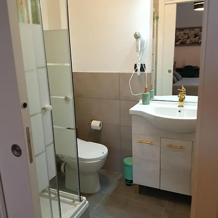 Bra Guest House *